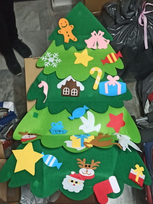 Christmas tree used with Velkro, soft material