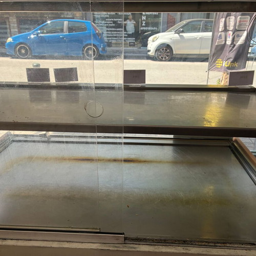 Heated Display Case 2-Level Used for Pastries
