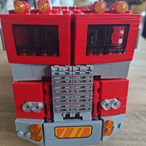 Lego Icons Optimus Prime (10302) like new