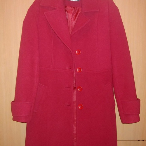 Ysatis coat red size S like new