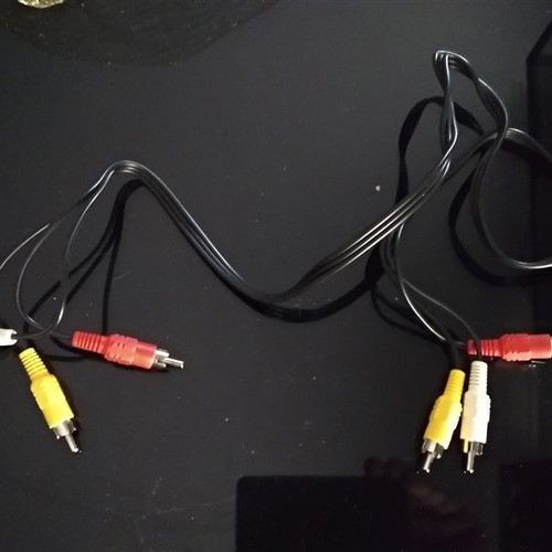 Image and audio connection cable 3 RCA plugs to 3 RCA plugs new