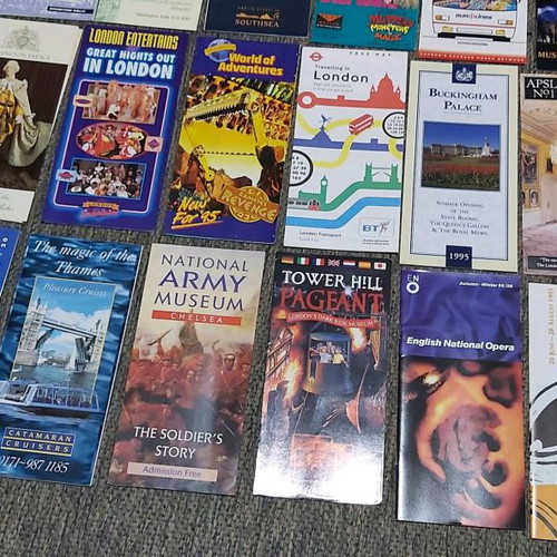 London 1995 tourist guides and flyers like new, 55 pieces