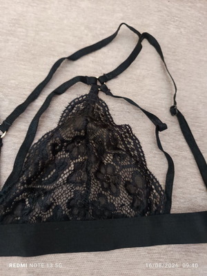 Lace bra, black