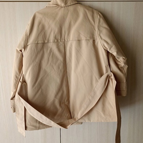 Zara kids beige trench coat size 3-4 years like new