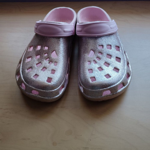 Shiny women's clogs, size 41