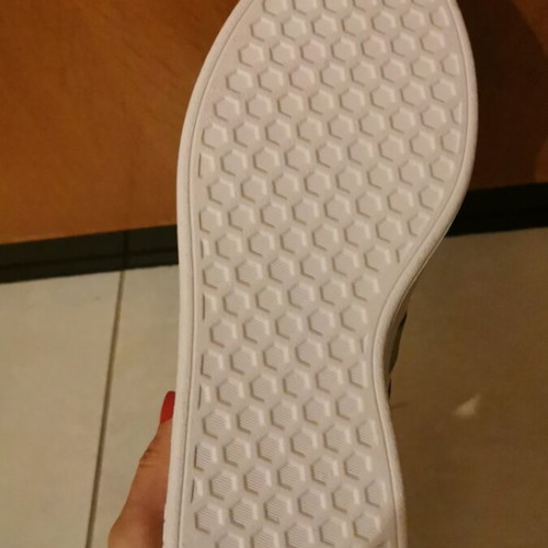 Adidas right shoe size 42 white gray like new