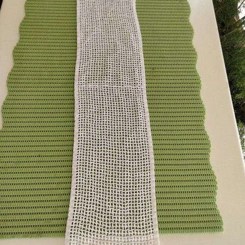 Handmade Crochet Table Runner filet crochet, like new, 20x83 cm