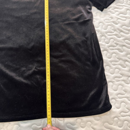 Zara Trafaluc velvet T-shirt size M like new, black