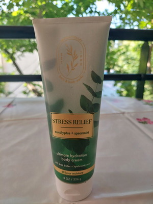 Bath & Body Works Stress Relief Body Cream new