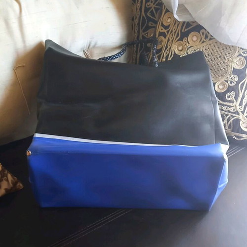 Le Pandorine large hand bag used, black-blue