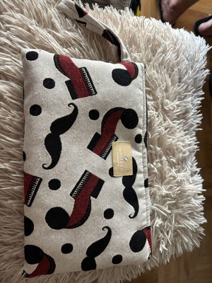 Handbag new, beige and red wristlet