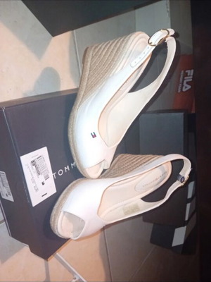 Shoes new, size 40
