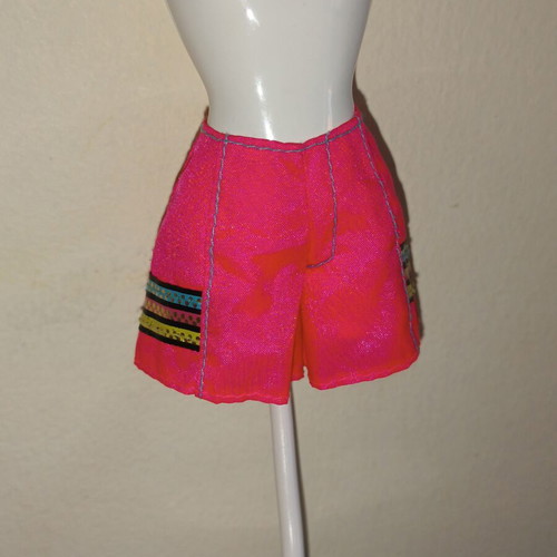 Barbie Cool Skating 1999 authentic shorts like new