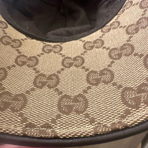 Gucci hat like new, beige, size M