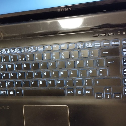 Laptop Sony Vaio 15.6" used with Intel i5, 12GB RAM, 500GB SSD