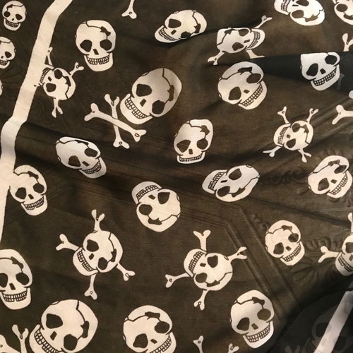 Black scarf with skulls new