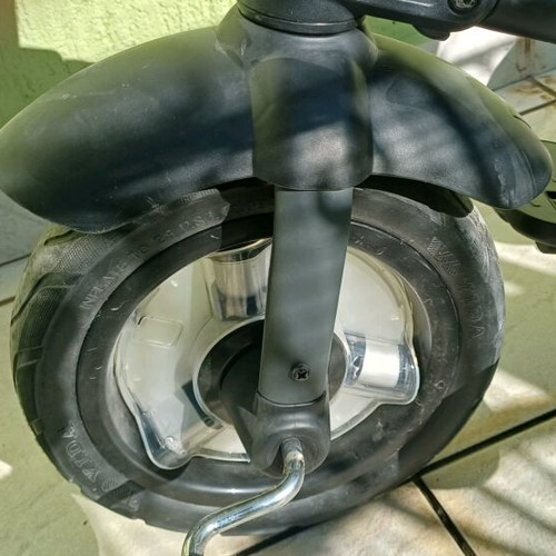 Toddler tricycle like new with 3 wheels