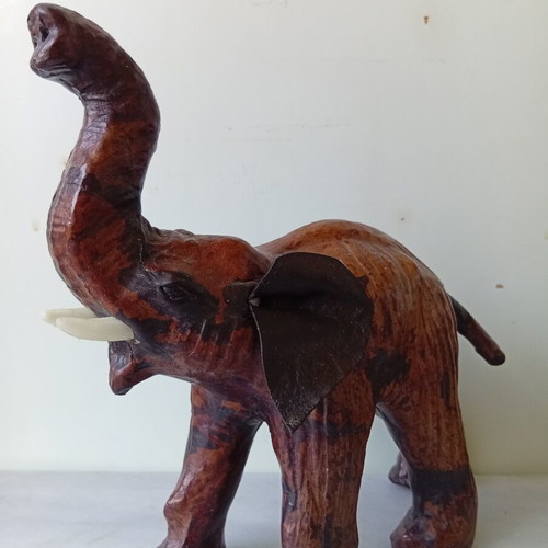 Leather elephant figurine 18 cm