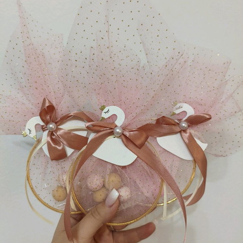 Baptism favors swan theme new with Crispy Bueno candies