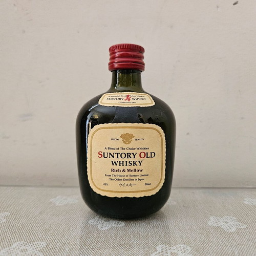 Suntory Old Whisky miniature new, sealed glass bottle 50ml