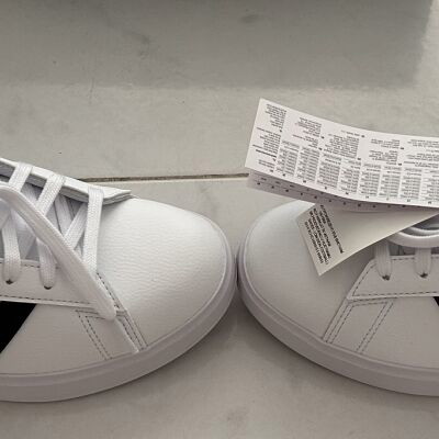 Adidas Grand Court 2.0 sneakers size 42, new in box