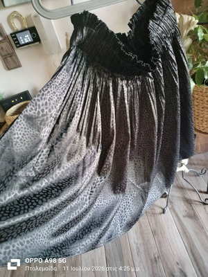 Pleated skirt like new, one size