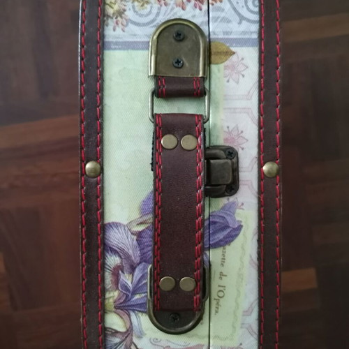 Multipurpose Case like new for photos, jewelry, cosmetics