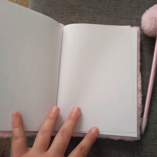 Tiger notebook pink fluffy with white pages and intact pen