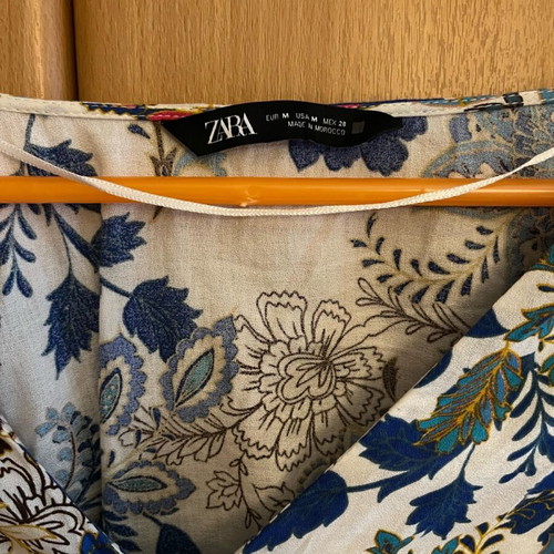 Floral blouse Zara like new, multicolor, size M