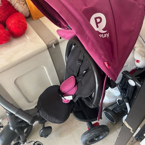 Tricycle bike like new with parent steering and independent handlebar