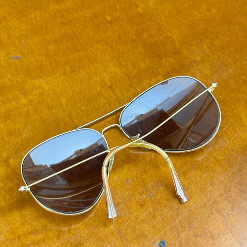 Ray-Ban Aviator vintage sunglasses used, gold frame, brown lenses