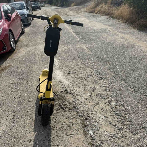Manta Xdrive18 electric scooter used, durable battery