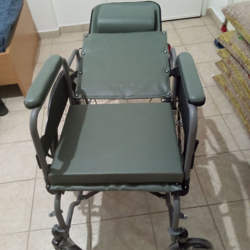 Wheelchair new, foldable and lightweight