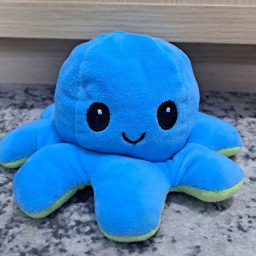 Octopus plush toy like new