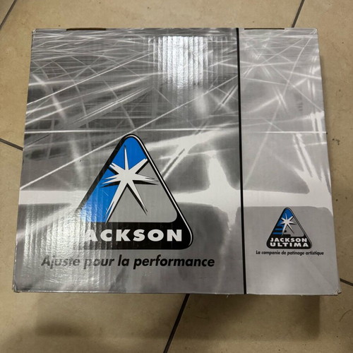 Jackson No36 ice skates like new