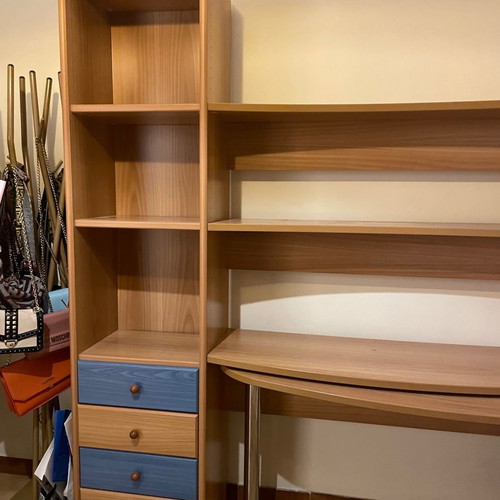 Neoset bookshelf used with desk and shelves