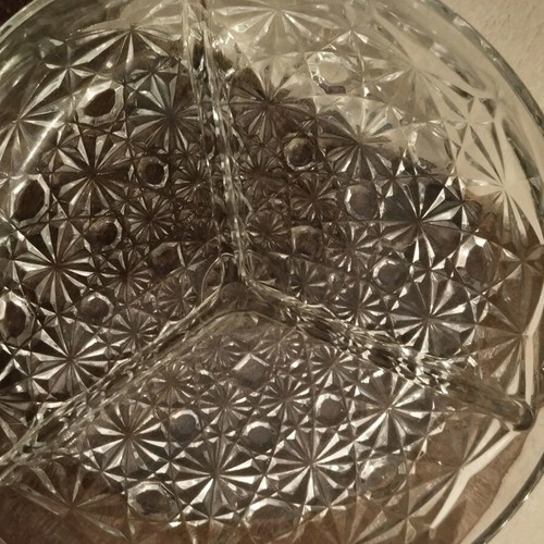 Glass vase and three bowls set like new