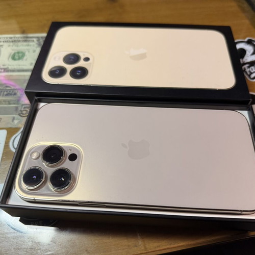 iPhone 13 Pro Max 128GB with battery health 100%