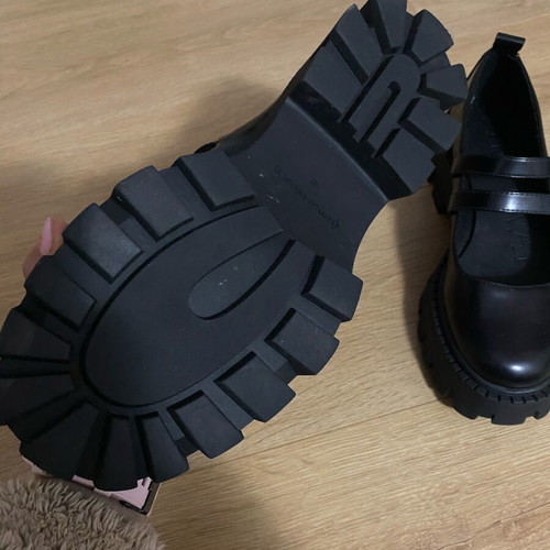 Loafers black like new, size 40