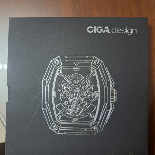 Ciga Design Hunter Carbon watch new with protective films