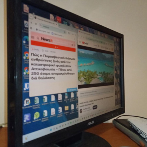 Asus 19" LCD monitor VW193D-B like new with 2 VGA cables