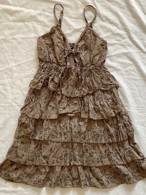 Boho mini floral dress like new, size S, beige brown