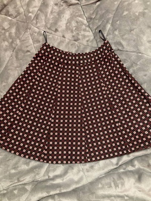 Γυναικεία φούστα Attrattivo σαν καινούργιο, floral μοτίβο, μέγεθος XS