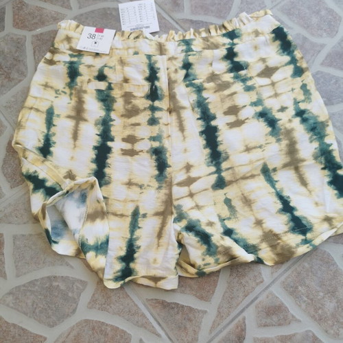 Shorts new, colorful, size M 38 10