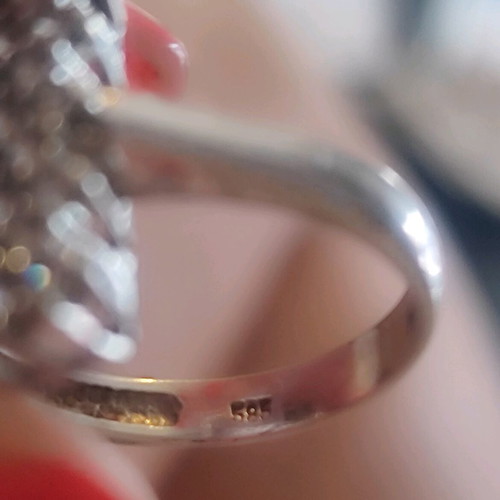White gold ring 14 carat with zircon, size 17, like new