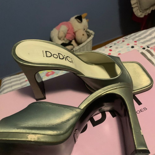 Dodici mules gold like new, size 39, with platform