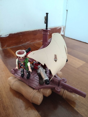 Playmobil pirates with raft like new