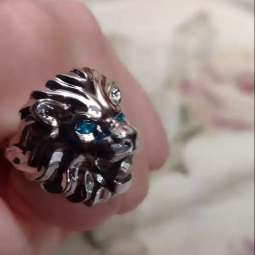 Lion Ring new, silver with diamond and sapphires, unisex