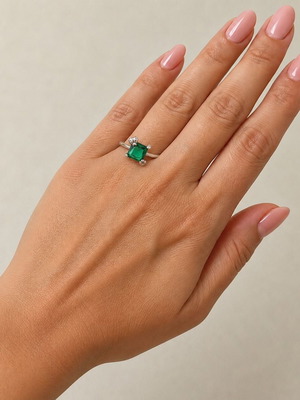Open ring 925 silver with green zircon stone, new, size 51 adjustable