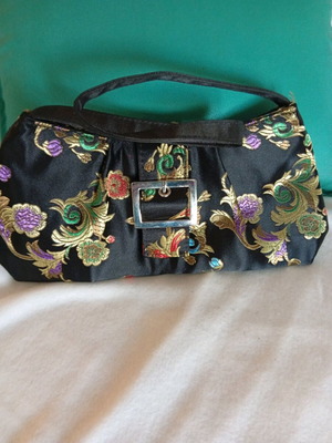 Chinese shoulder bag like new, evening